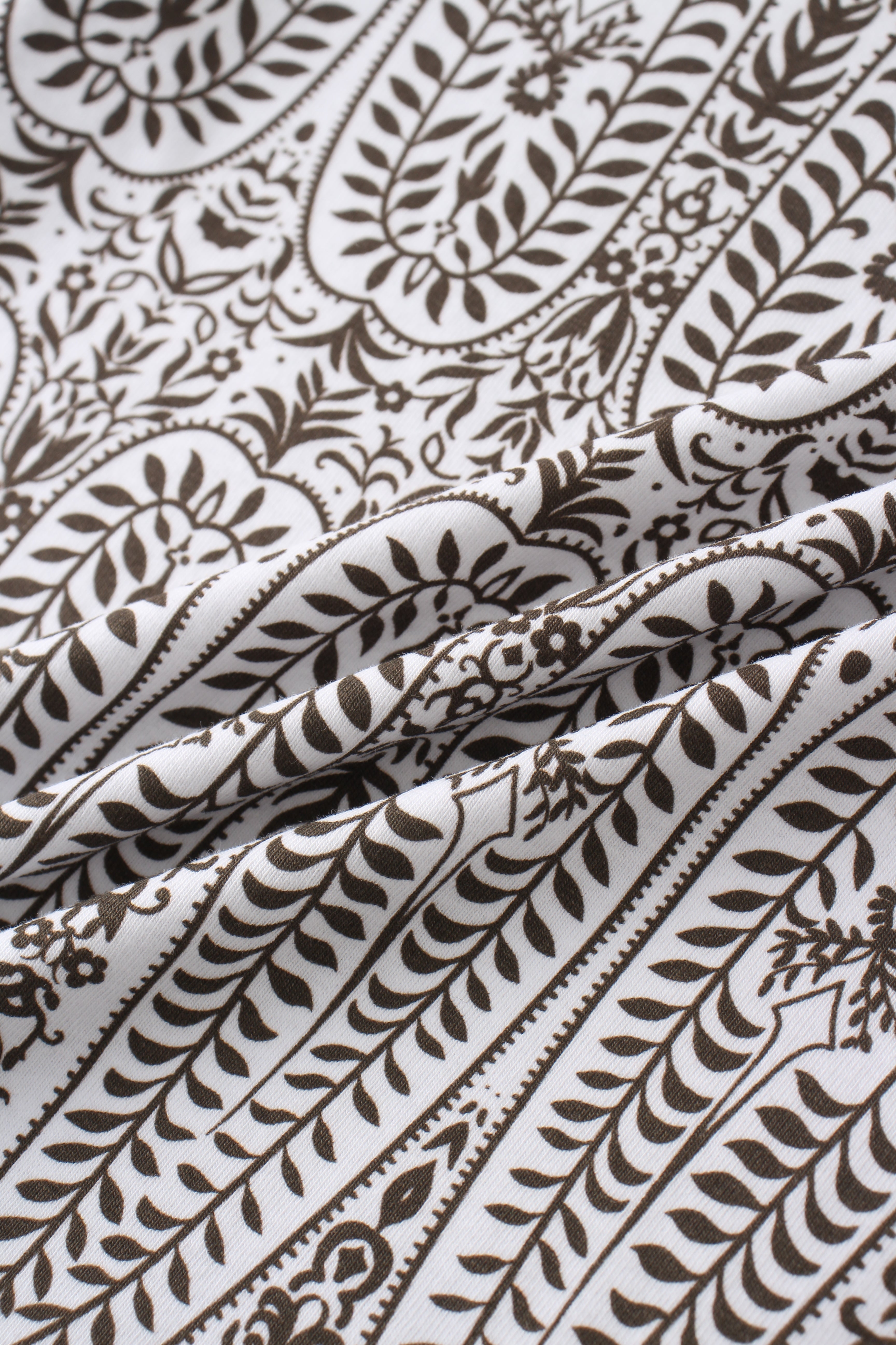 Basic Printed T-shirt-Paisley Vines Brown