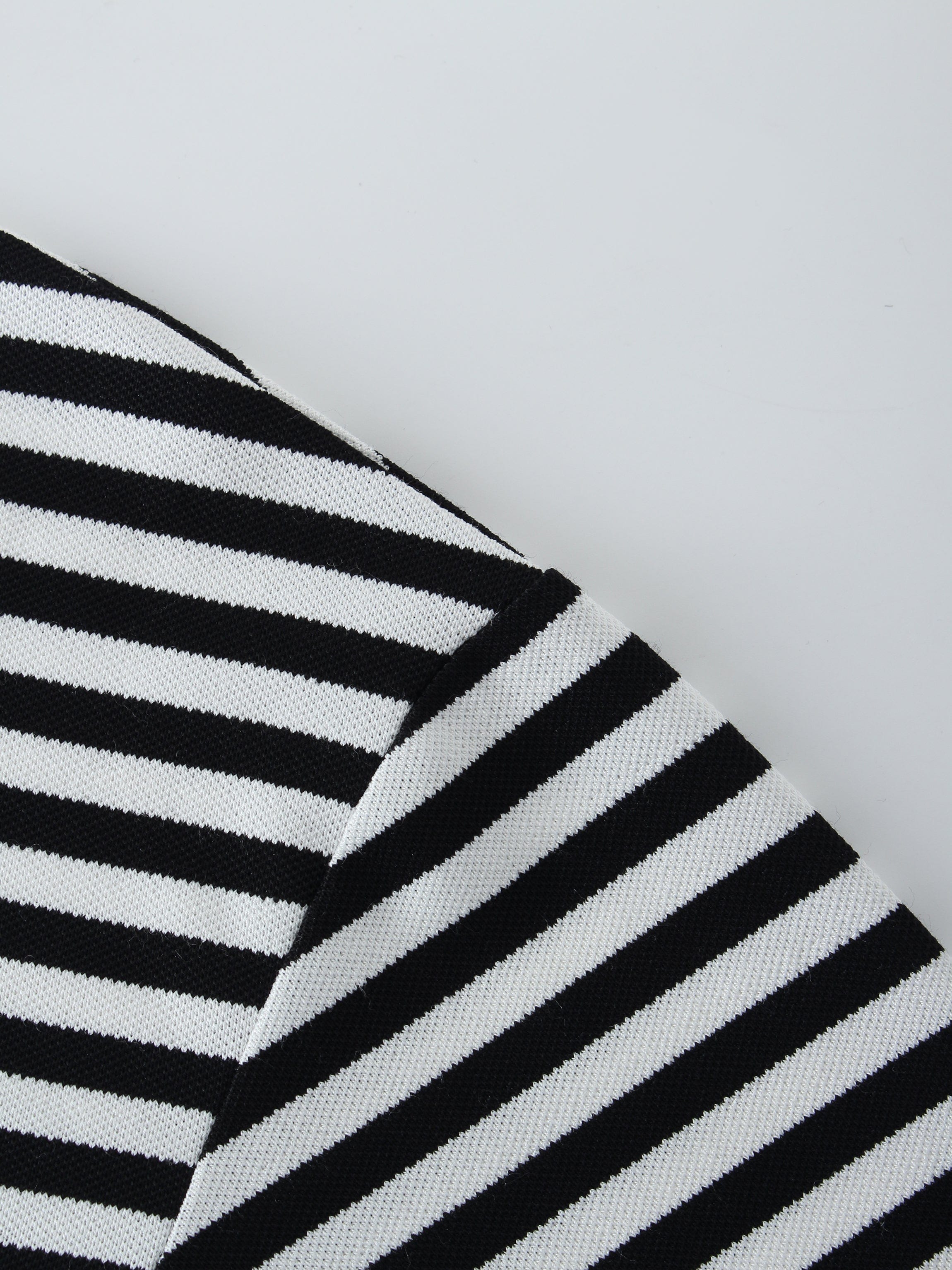 Striped Collar Tee-Black/White