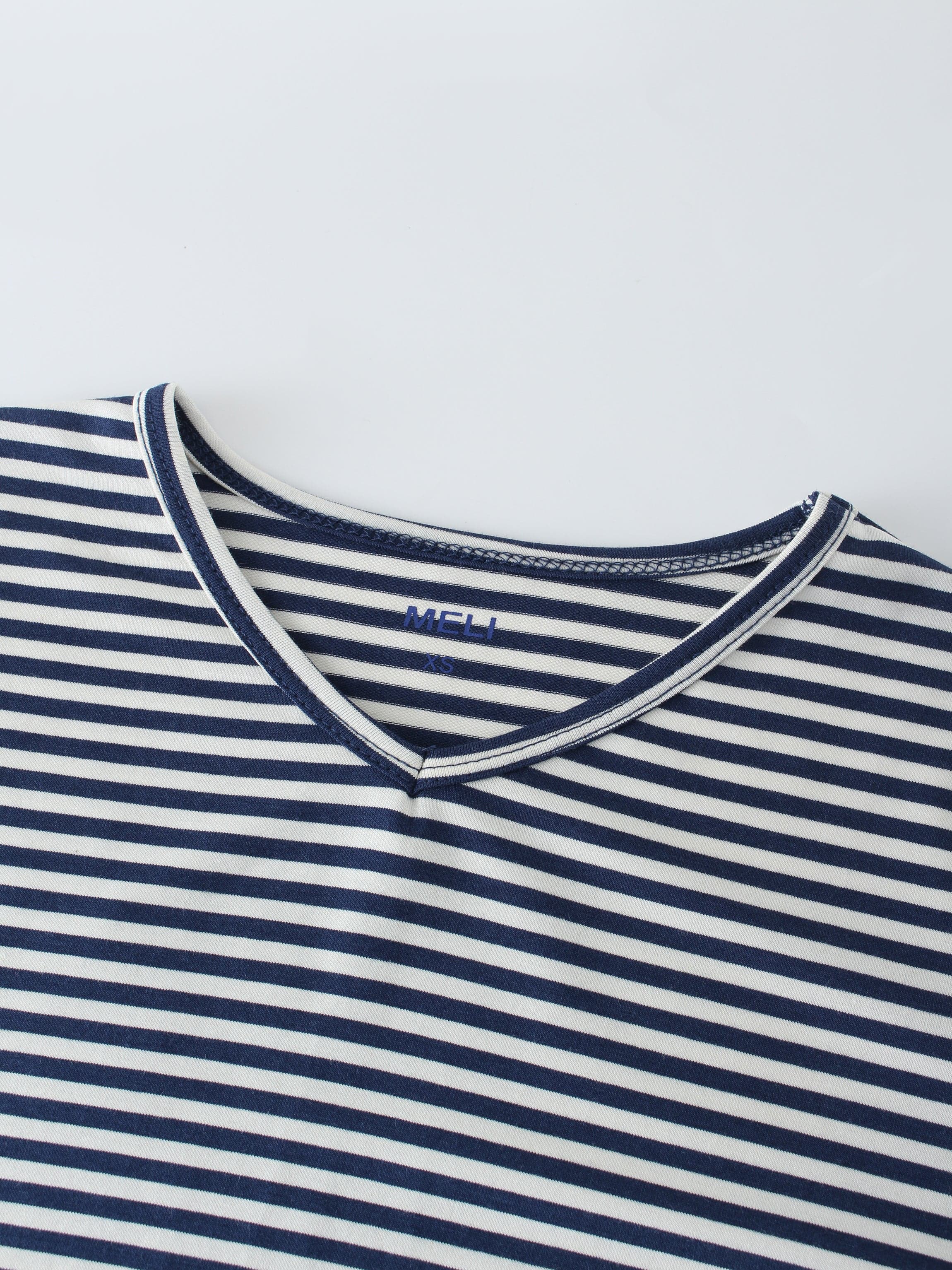 Thin Stripe High V Tee-Cream/Navy