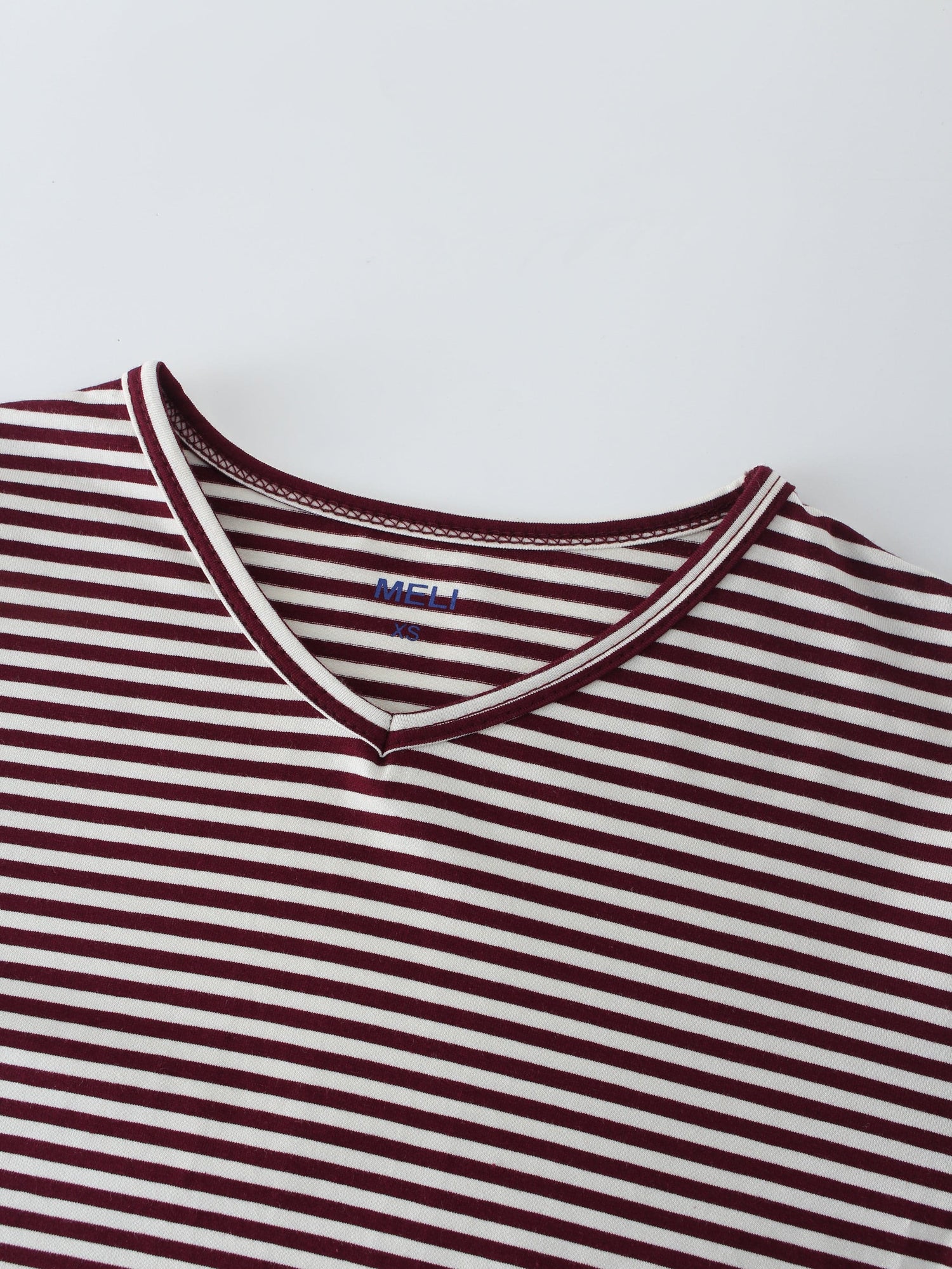 Thin Stripe High V Tee-Maroon/White