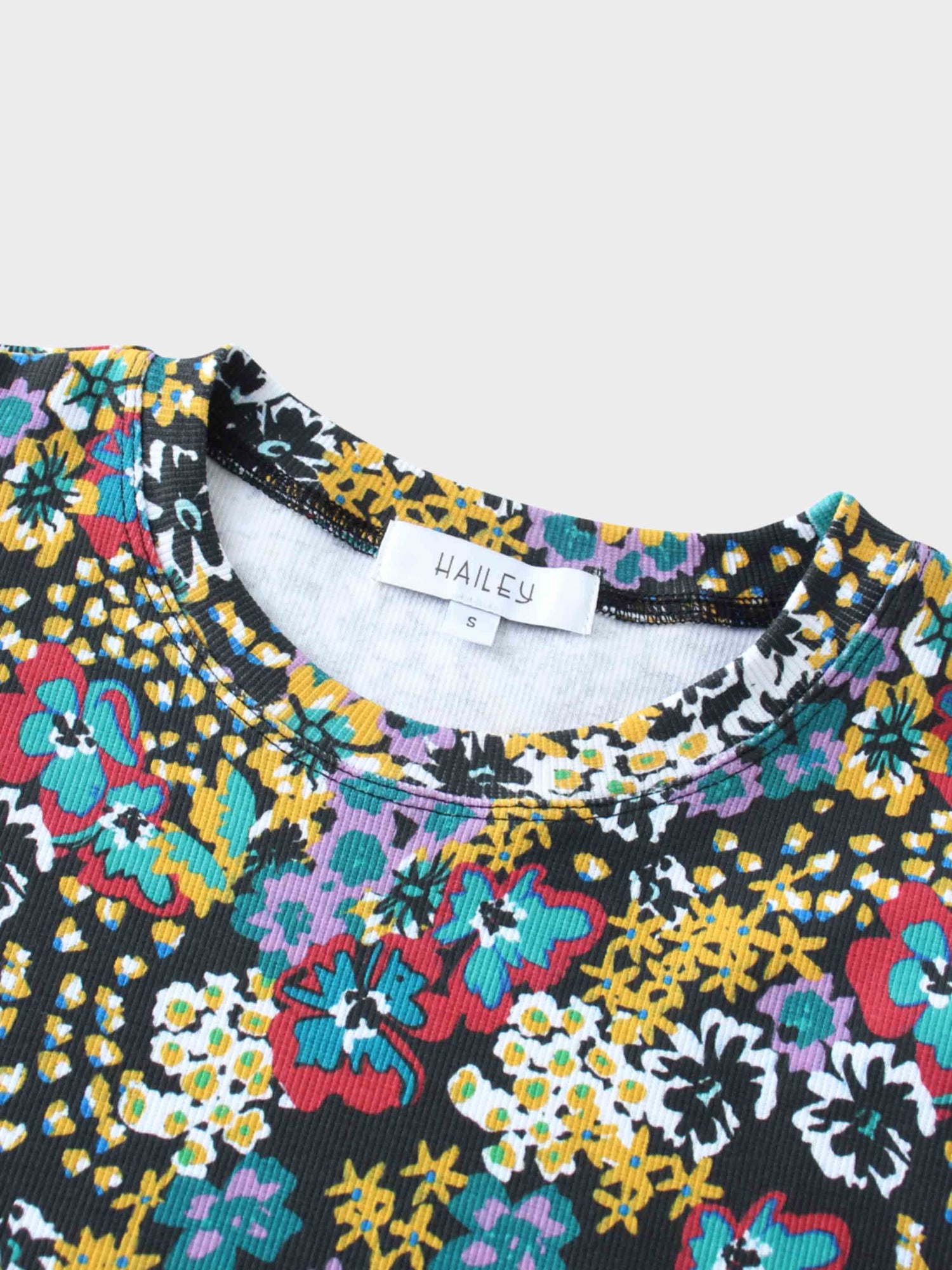 Ribbed Crew Neck Puff Sleeve Top-Colored Floral