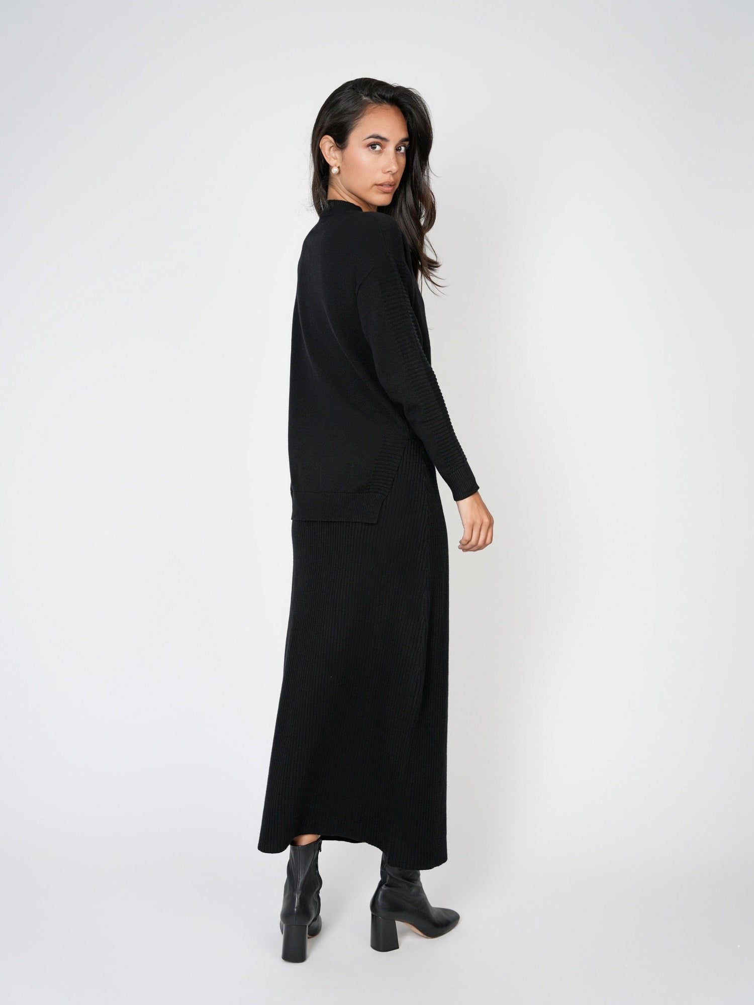 DRAWSTRING KNIT SKIRT-BLACK