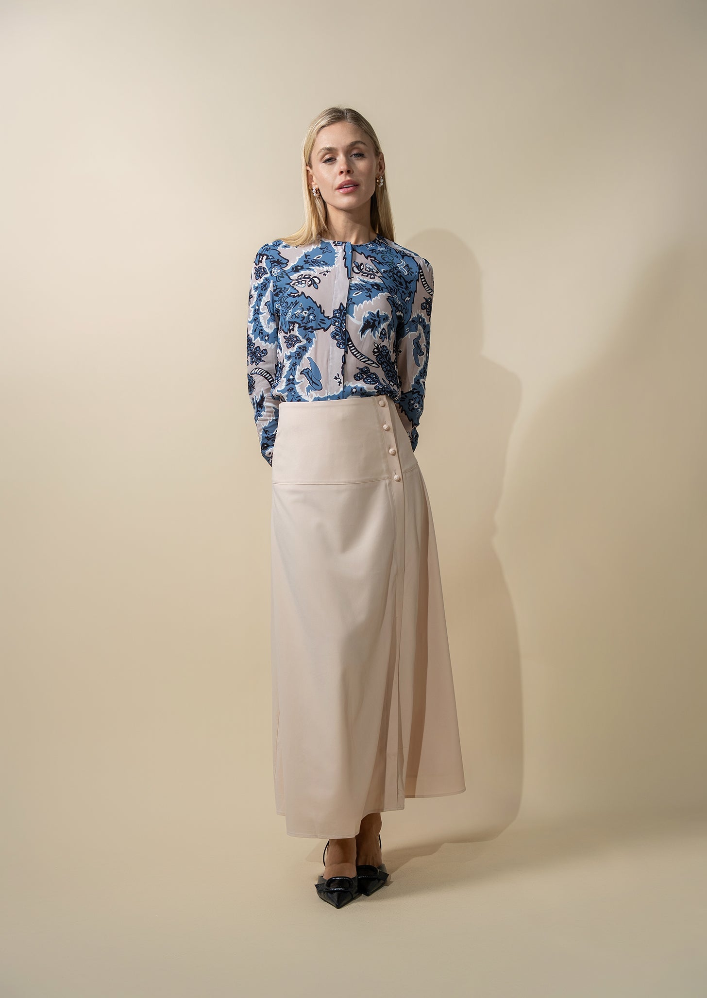 Collarless Button Down Blouse-Blue/Taupe Paisley