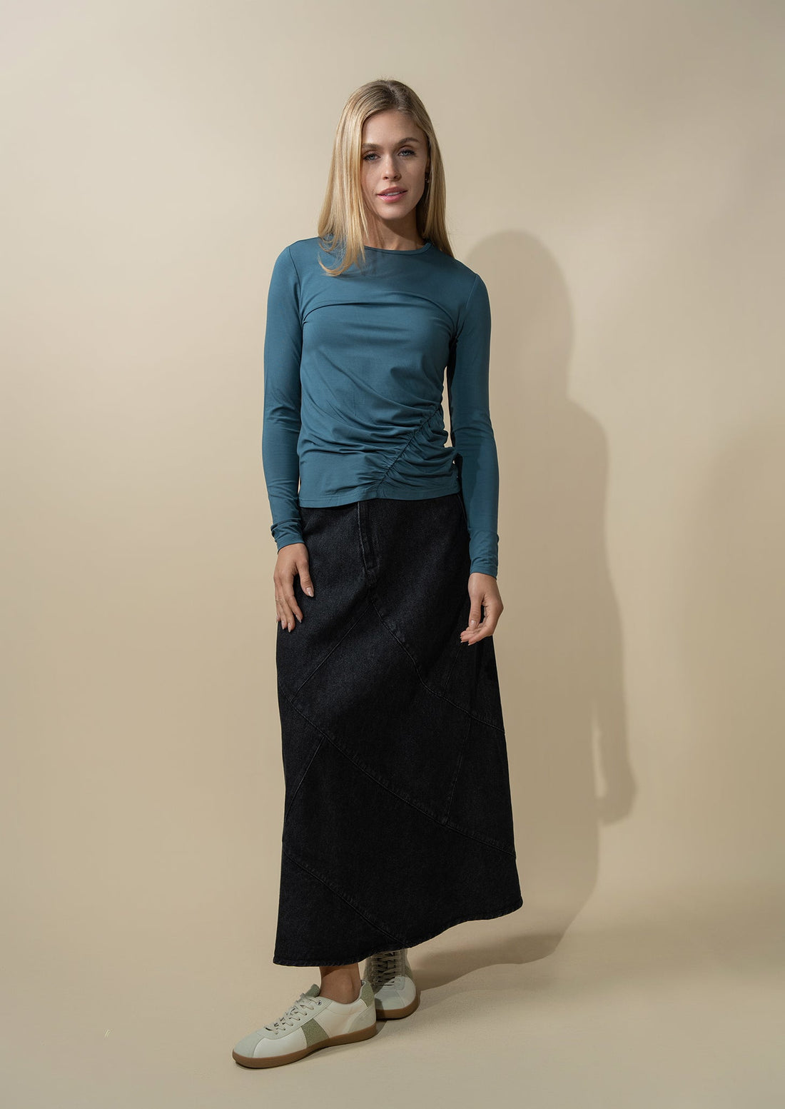 Curved Gathered Detailed T-Shirt-Denim Blue