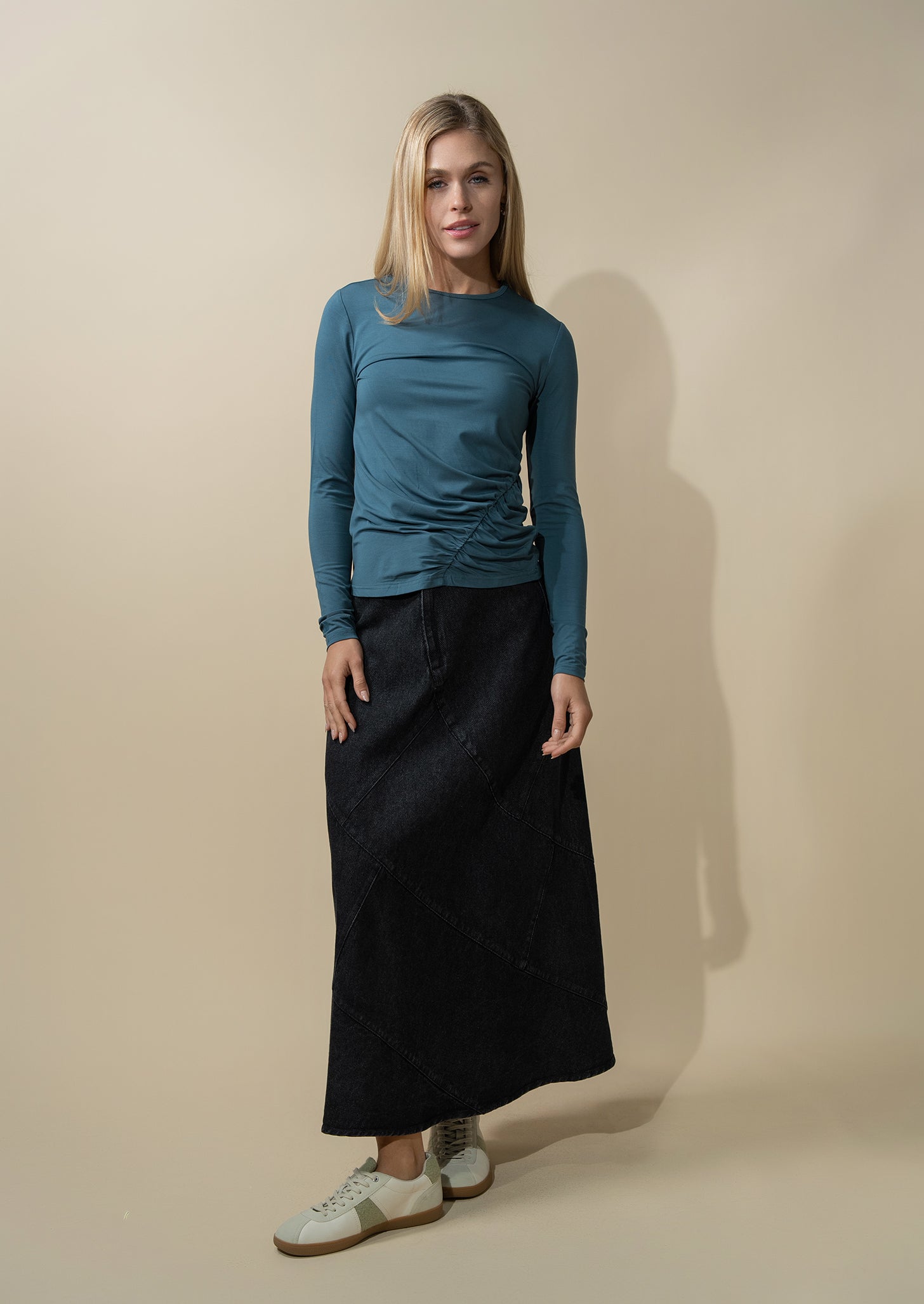 Curved Gathered Detailed T-Shirt-Denim Blue