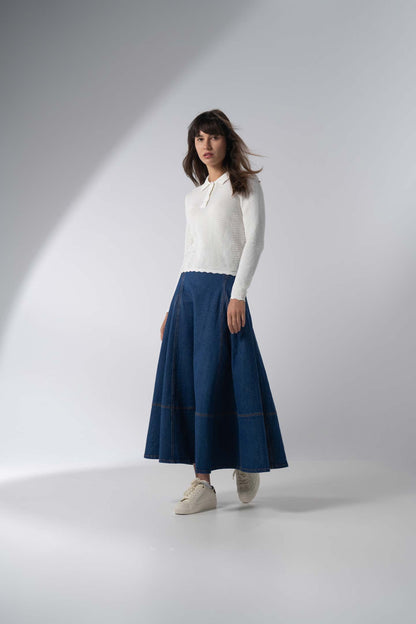 Scallop Edge Collar Sweater-White
