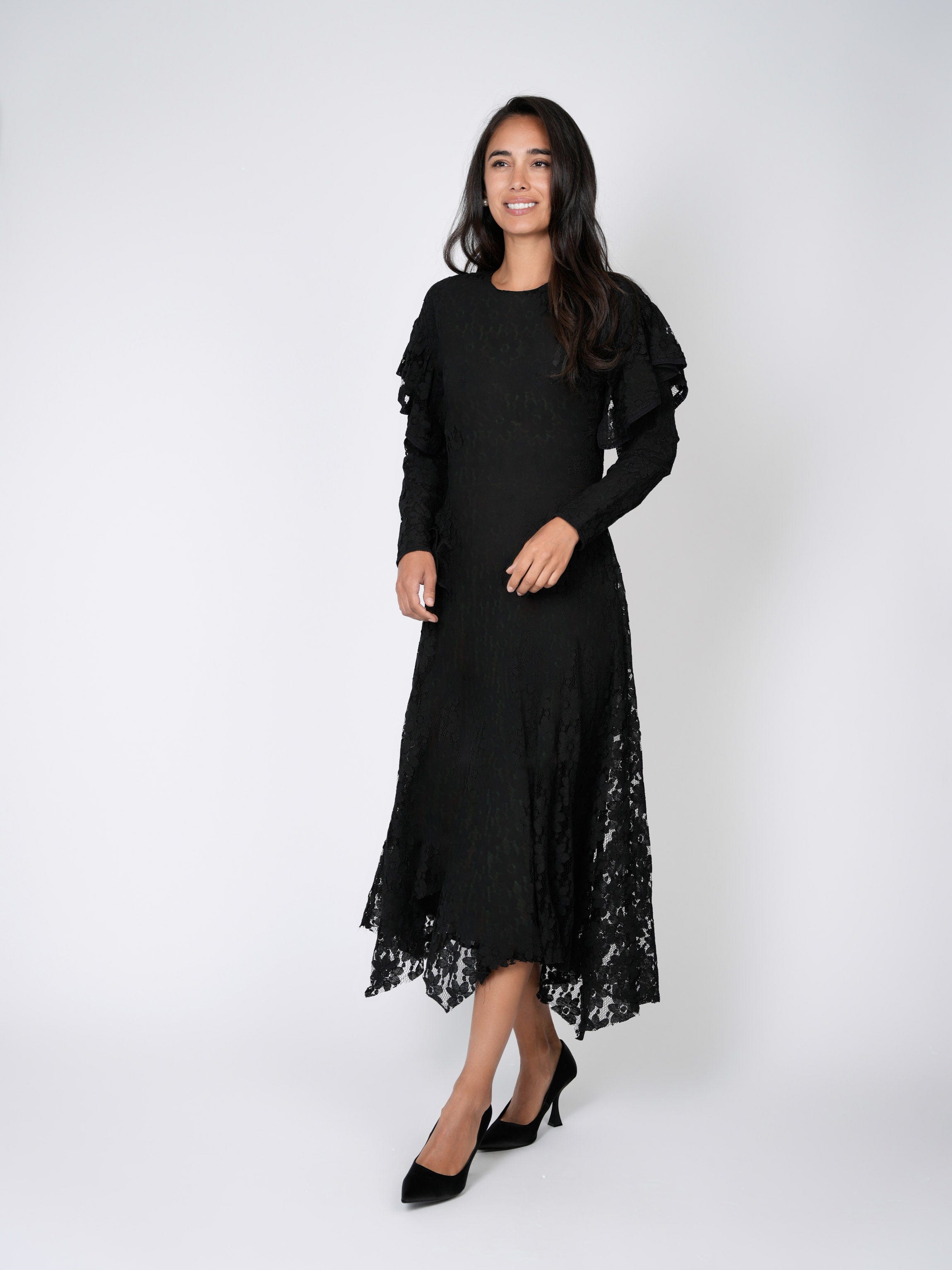 LACE RUFFLE DRESS-BLACK