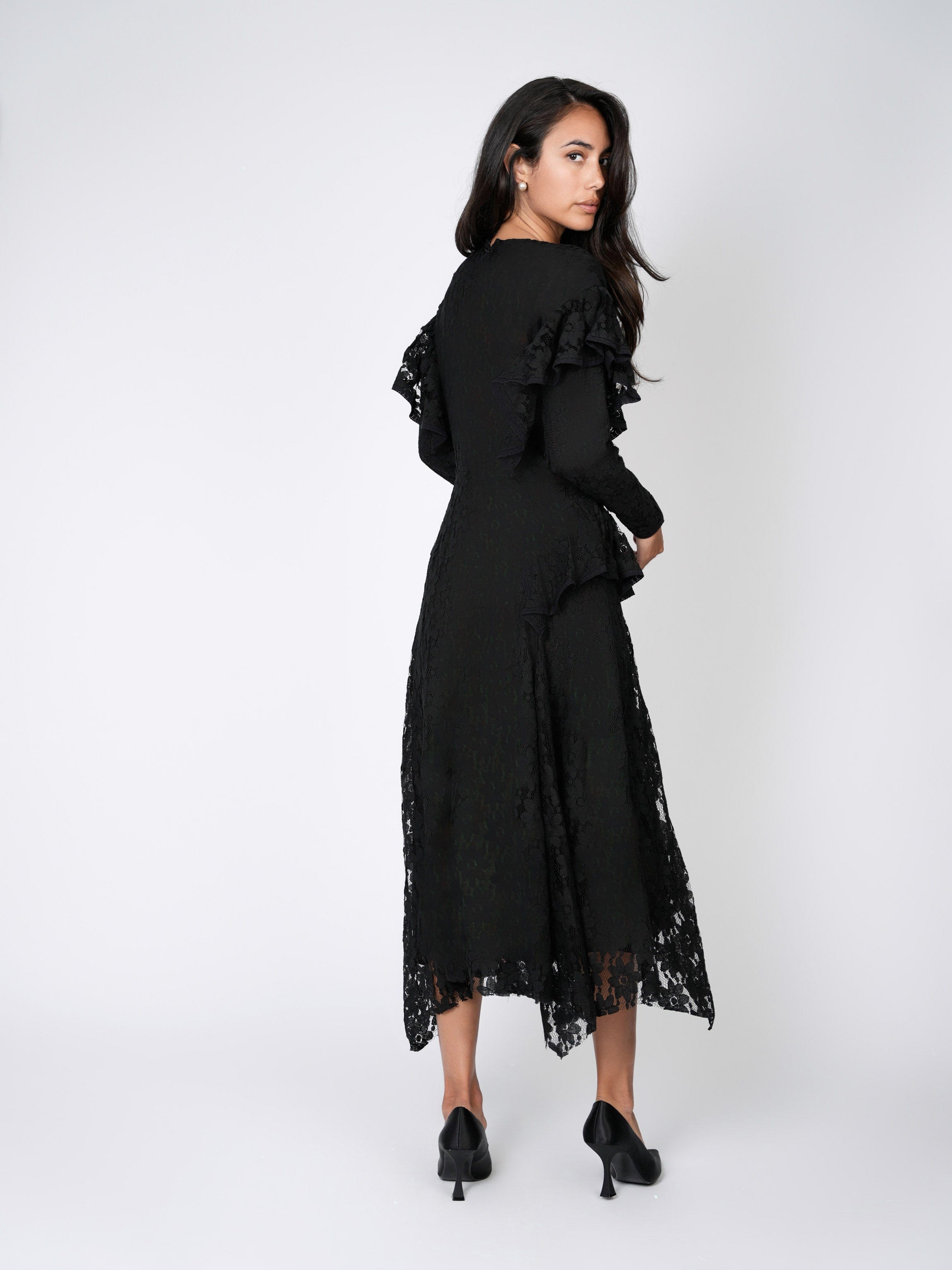 LACE RUFFLE DRESS-BLACK